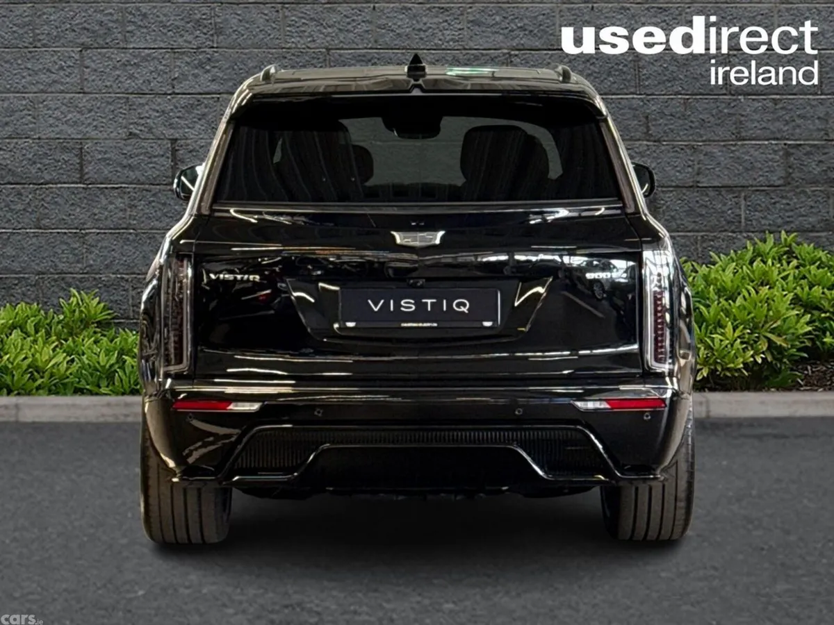 Cadillac Vistiq Estate, Electric, 2026, Black