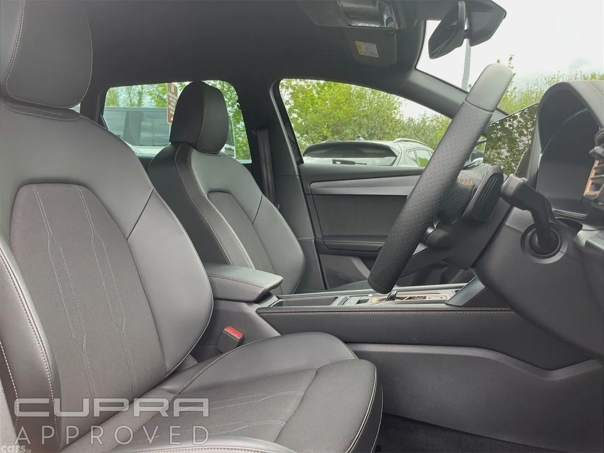 Cupra Leon Hatchback, Petrol, 2025, Black