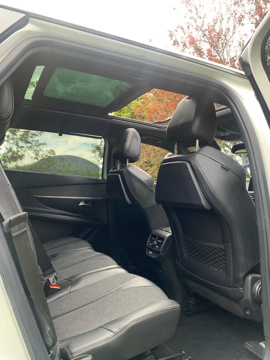 Peugeot 5008 MPV, Diesel, 2020, White