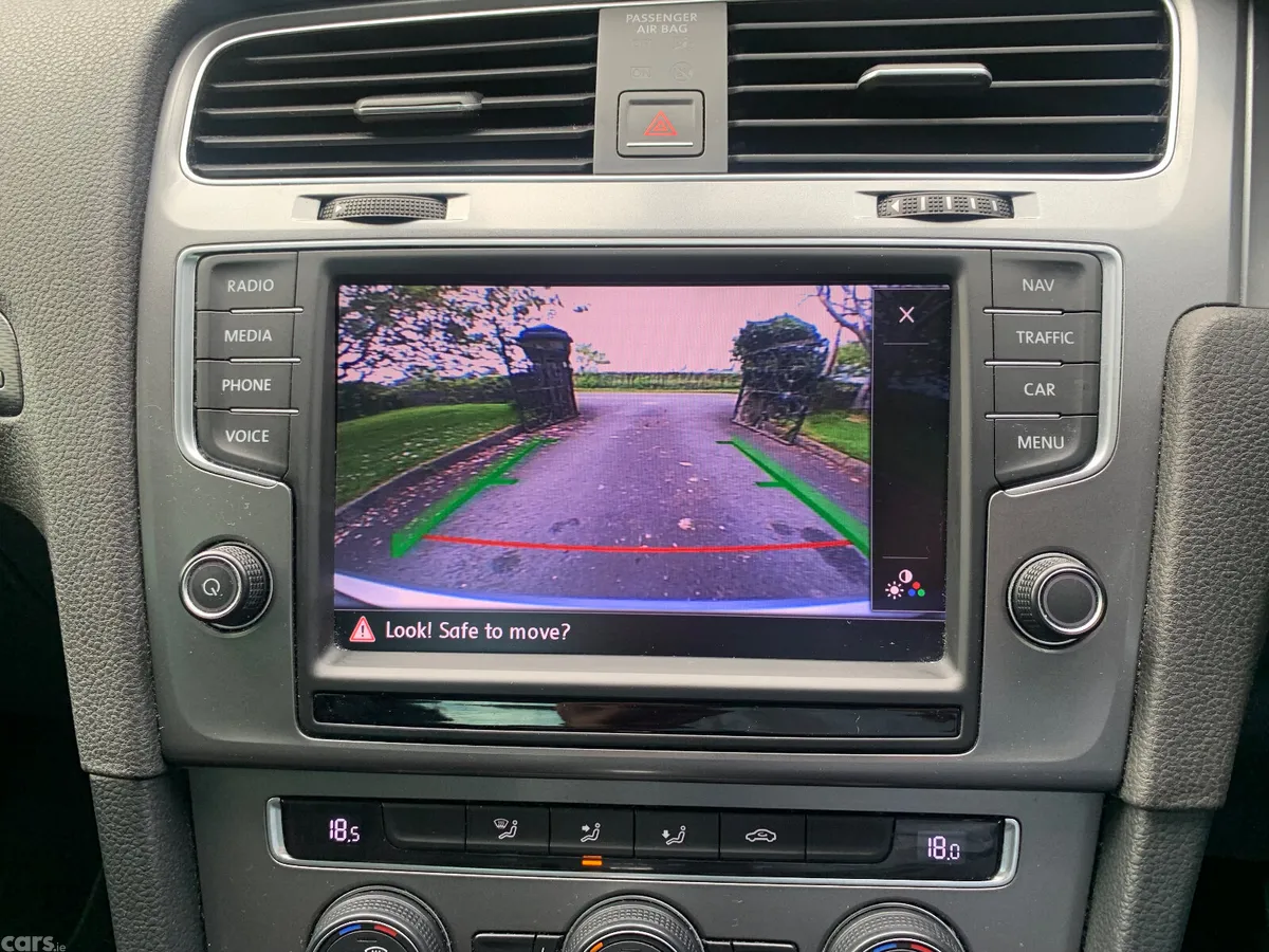 Volkswagen Golf Hatchback, Petrol, 2015, Silver