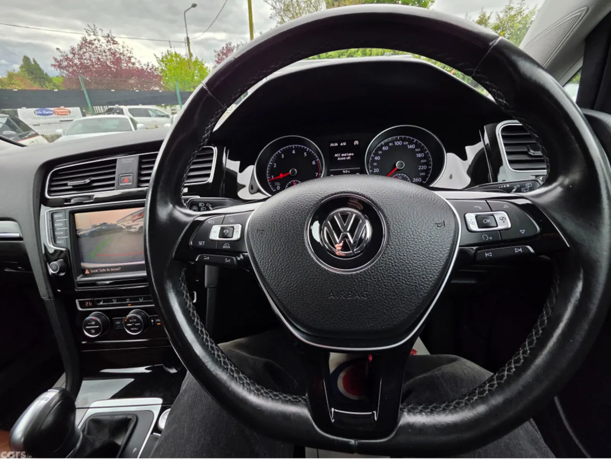 Volkswagen Golf Hatchback, Petrol, 2015, White