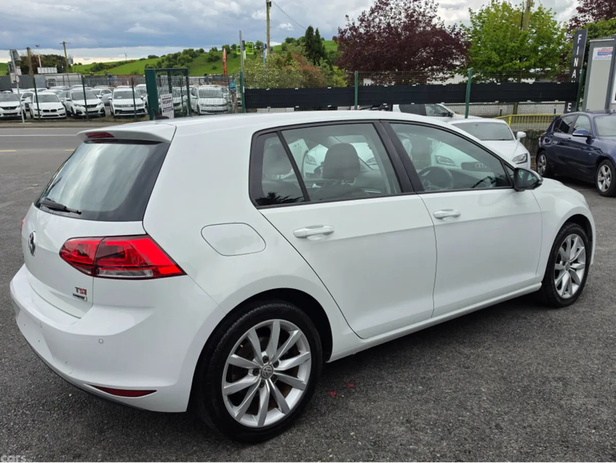 Volkswagen Golf Hatchback, Petrol, 2015, White