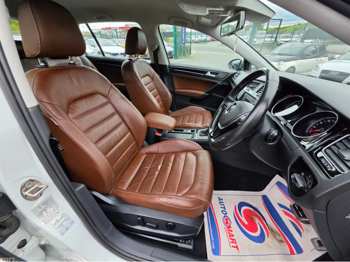 Volkswagen Golf Hatchback, Petrol, 2015, White