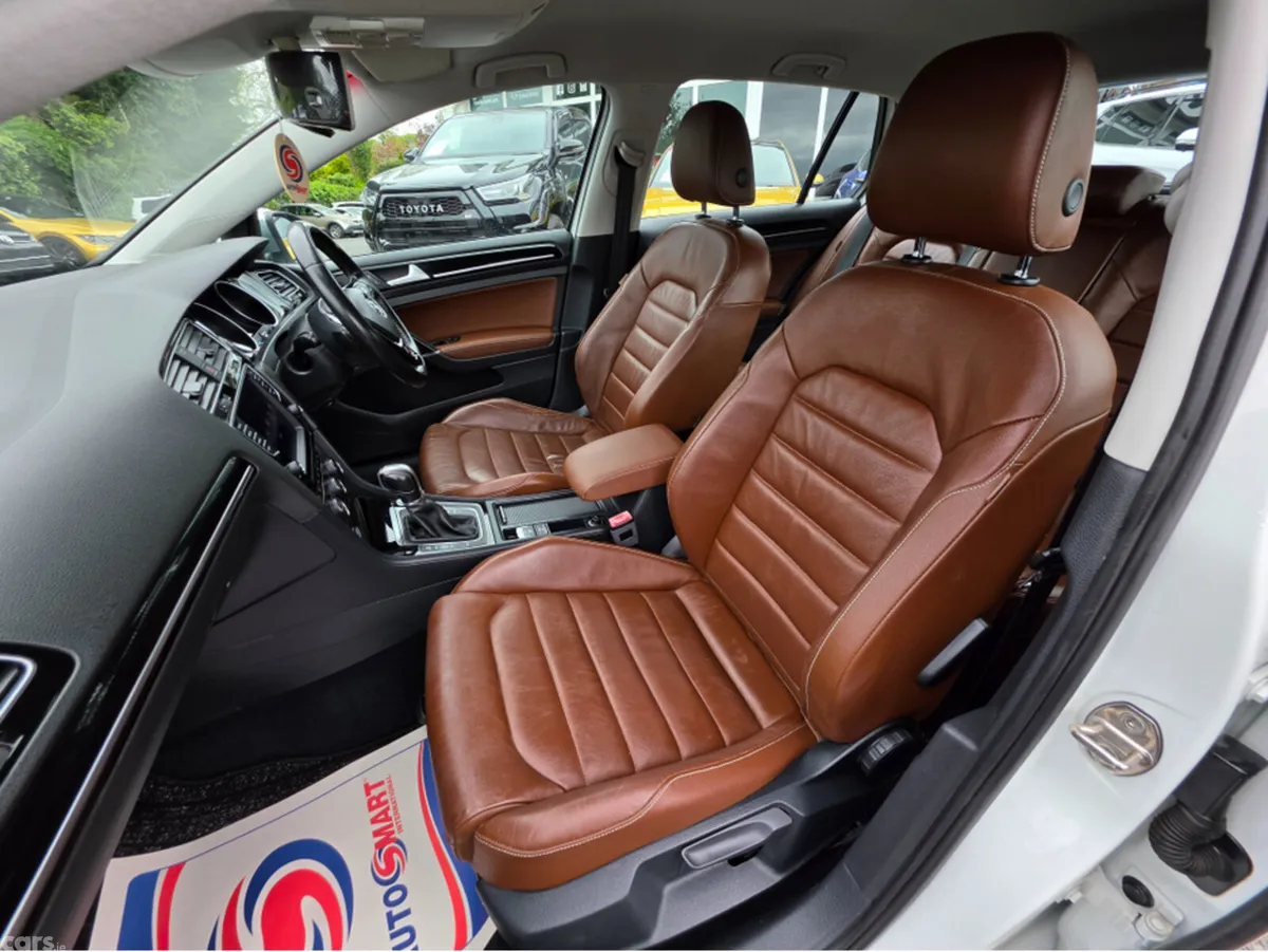 Volkswagen Golf Hatchback, Petrol, 2015, White