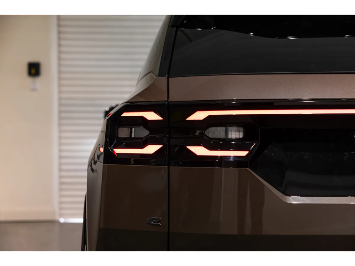 Jeep Compass SUV, Electric, 2026, Brown