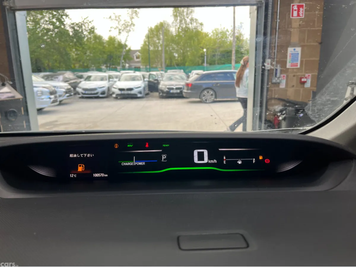 Honda Stepwagon MPV, Petrol Hybrid, 2019, White
