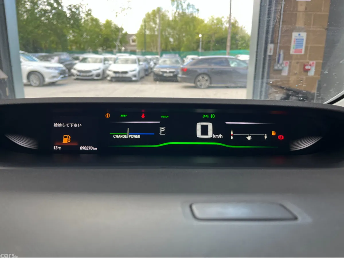 Honda Stepwagon MPV, Petrol Hybrid, 2021, White