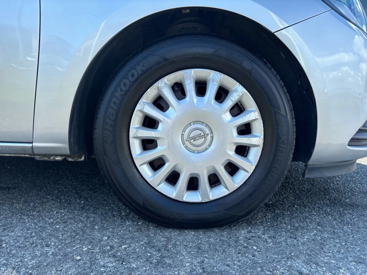 Opel Corsa Hatchback, Petrol, 2017, Grey