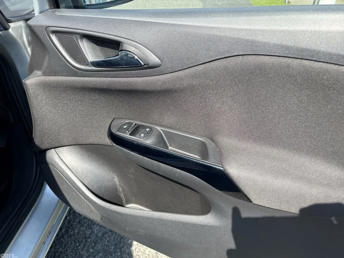 Opel Corsa Hatchback, Petrol, 2017, Grey