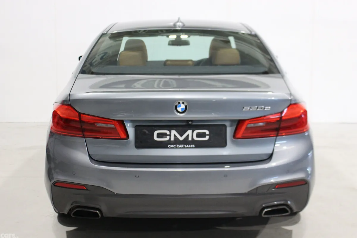 BMW 5-Series Saloon, Petrol Plug-in Hybrid, 2018, Blue