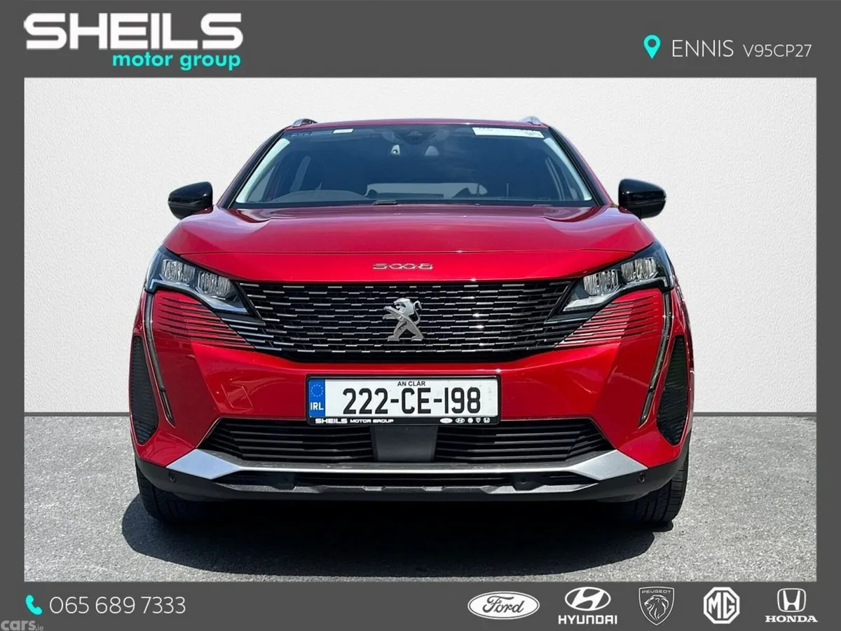 Peugeot 5008 MPV, Diesel, 2022, Red