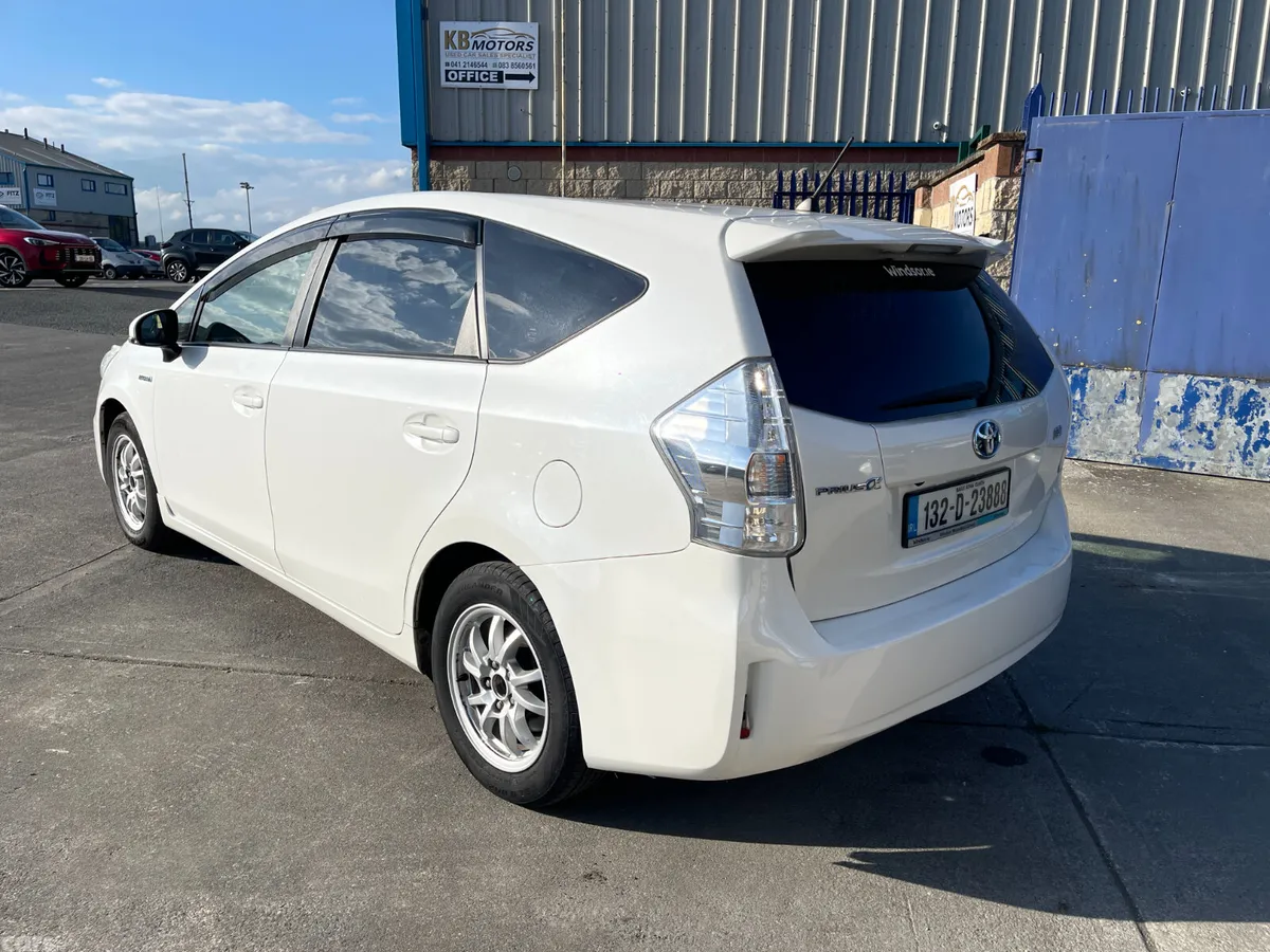Toyota Prius Hatchback, Petrol Hybrid, 2013, White