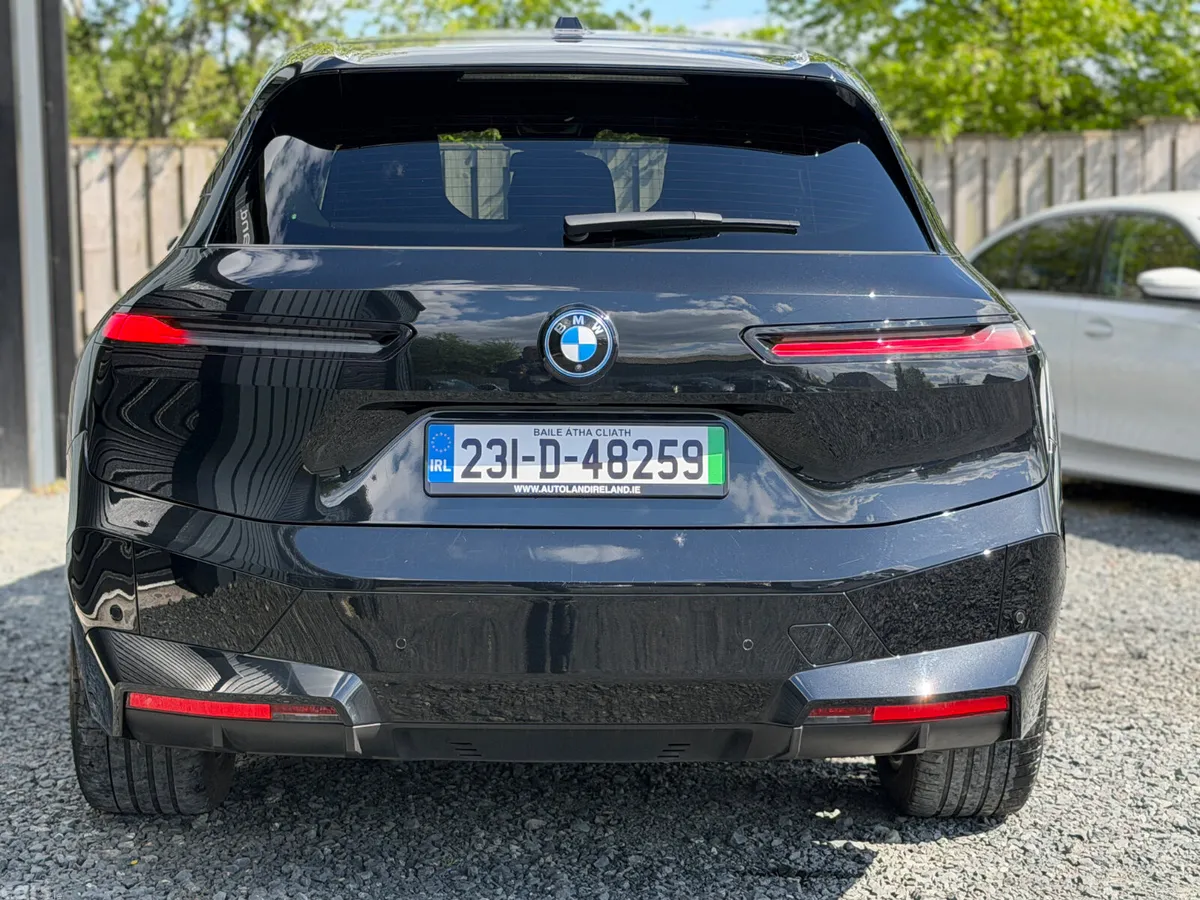 BMW iX SUV, Electric, 2023, Black