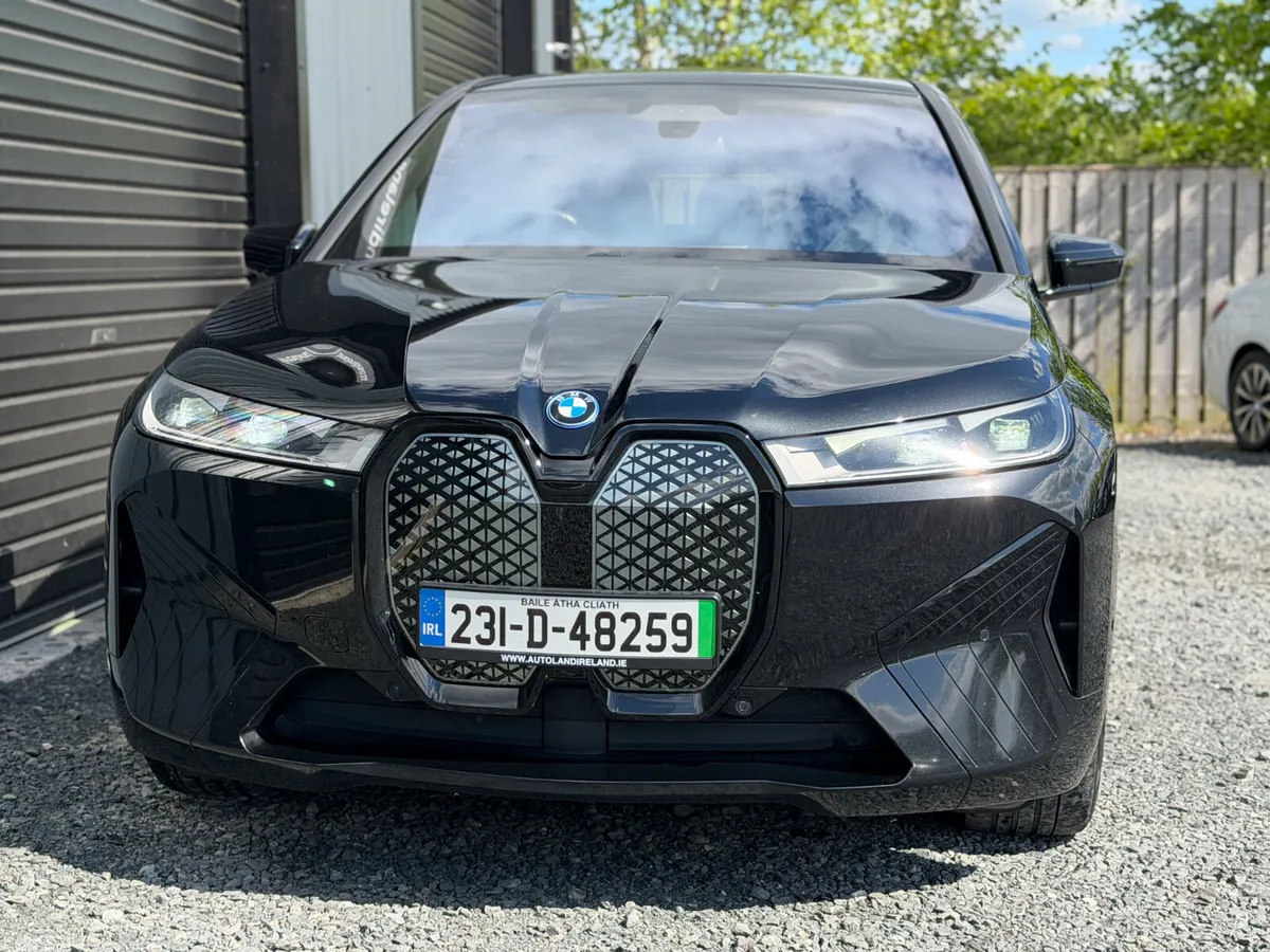 BMW iX SUV, Electric, 2023, Black