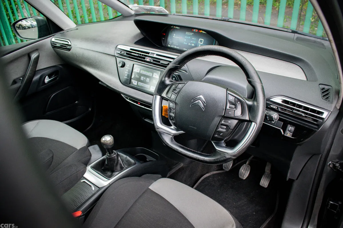 Citroen Grand C4 Picasso Hatchback, Diesel, 2016, Grey