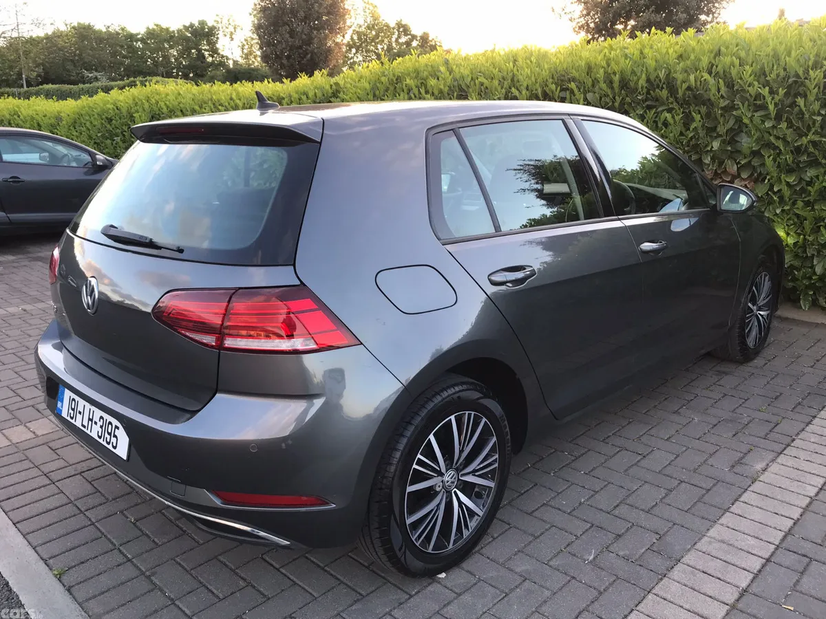 Volkswagen Golf Hatchback, Petrol, 2019, Grey