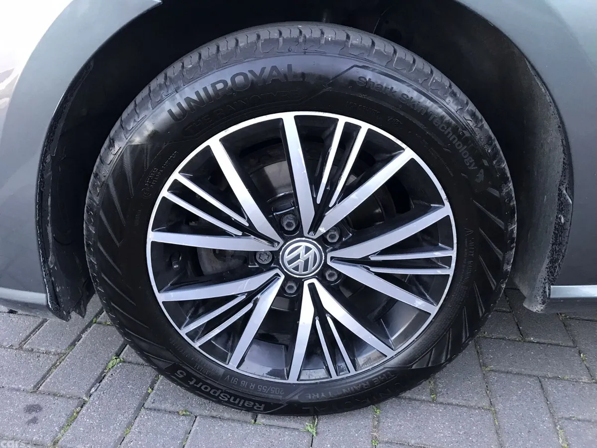 Volkswagen Golf Hatchback, Petrol, 2019, Grey