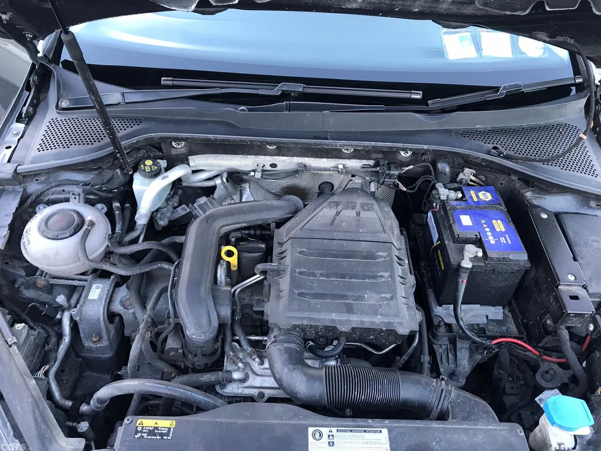 Volkswagen Golf Hatchback, Petrol, 2019, Grey