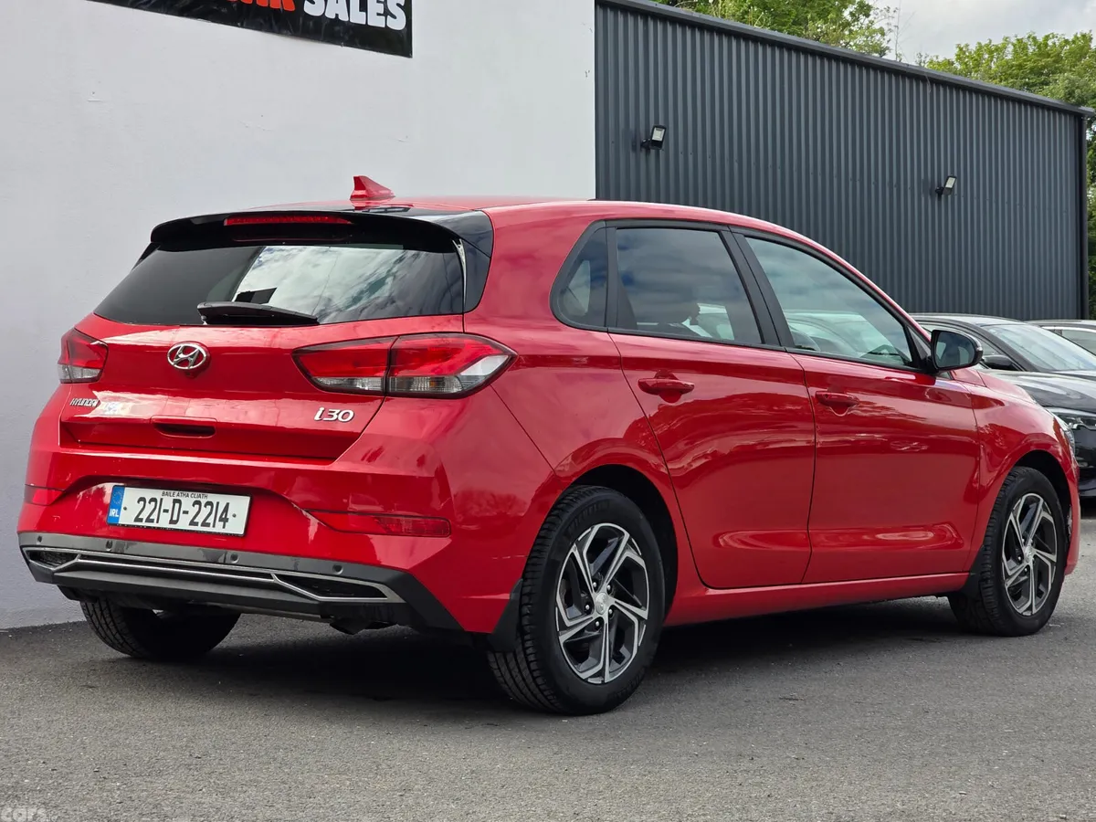 Hyundai i30 Hatchback, Diesel, 2022, Red