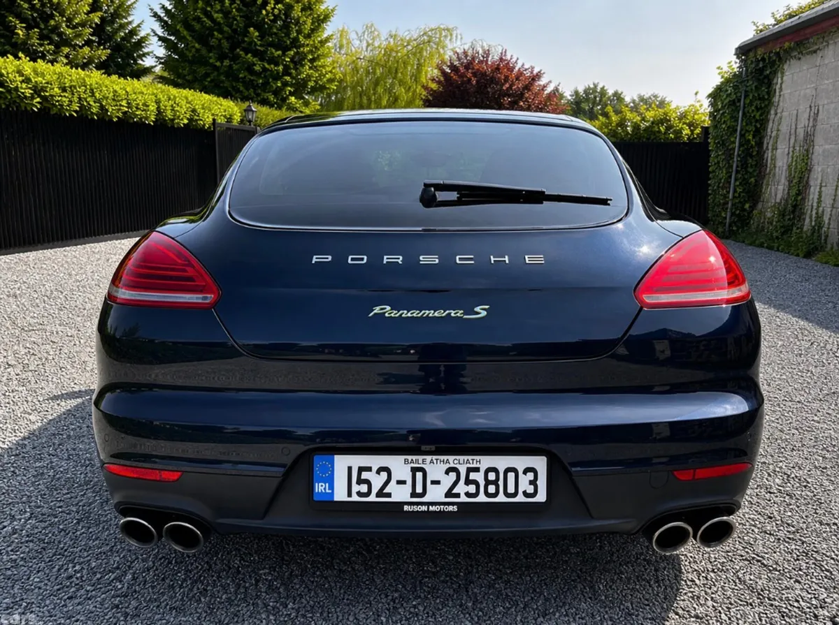 Porsche Panamera Hatchback, Petrol Plug-in Hybrid, 2015, Blue