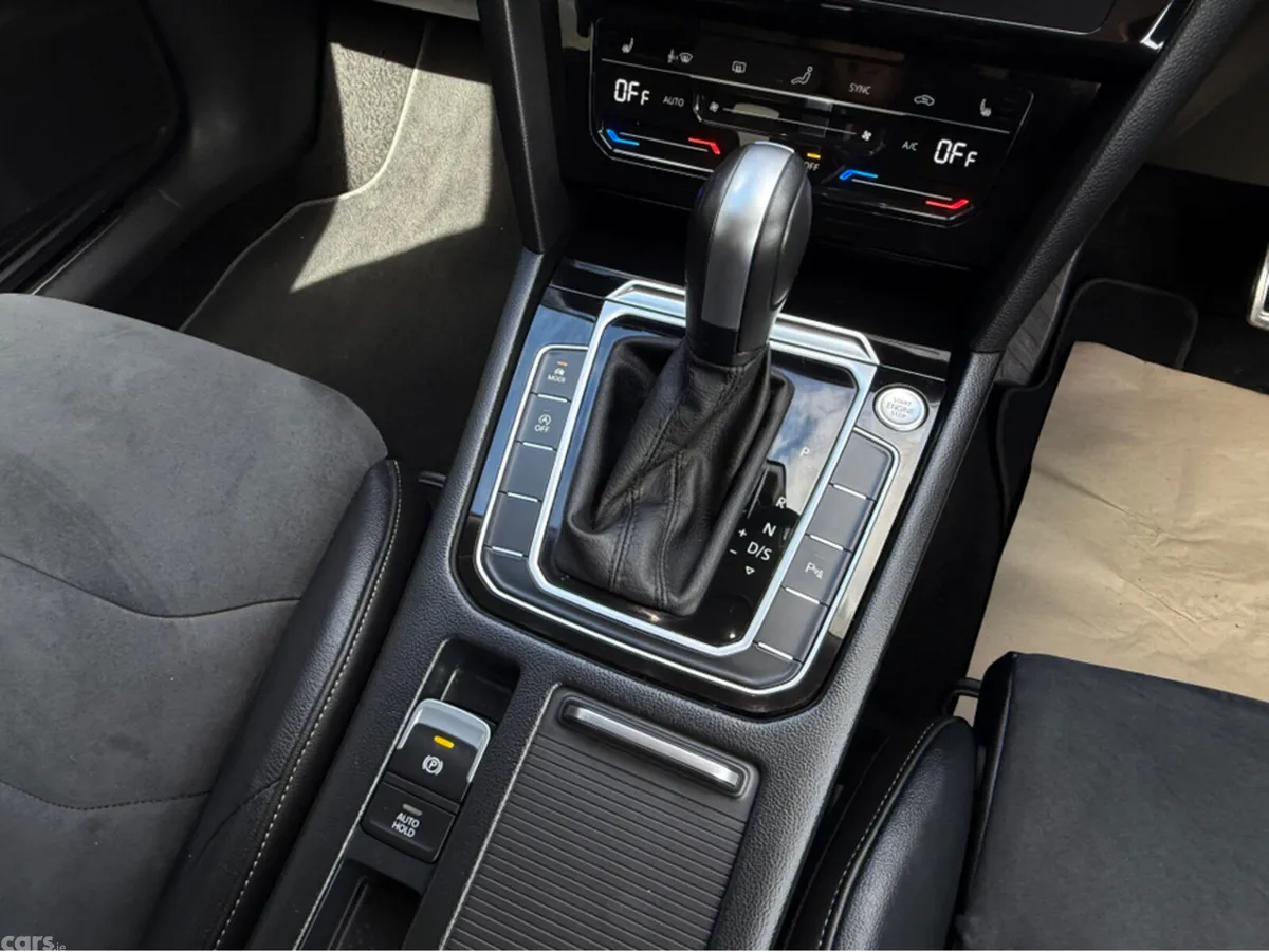 Volkswagen Arteon Hatchback, Diesel, 2023, Red