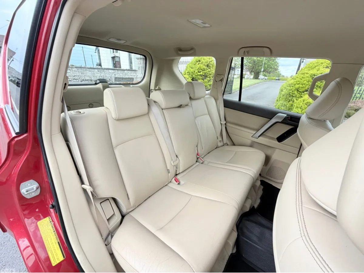 Toyota Land Cruiser SUV, Diesel, 2017, Red
