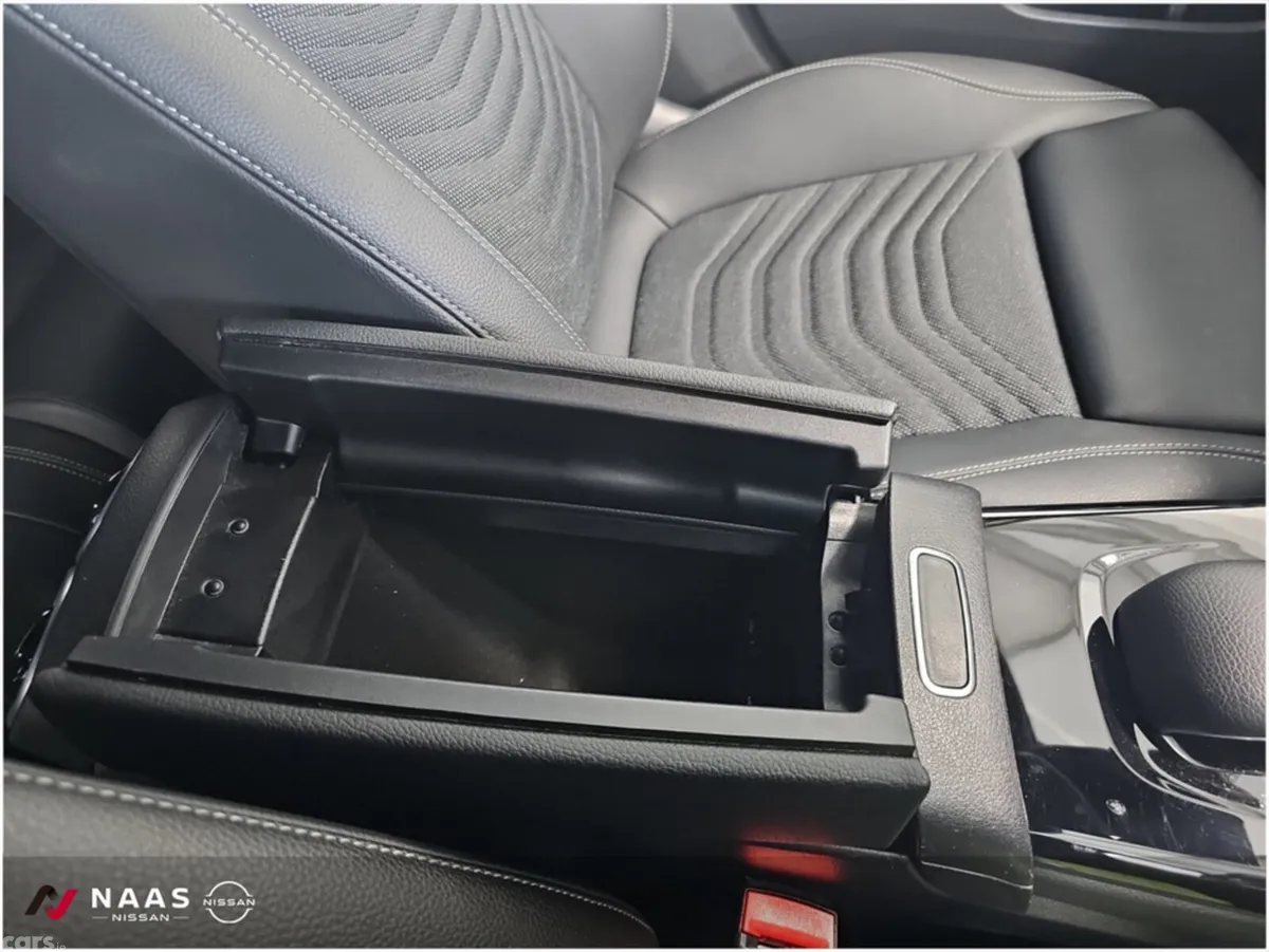 Mercedes-Benz A-Class Hatchback, Petrol, 2020, Silver