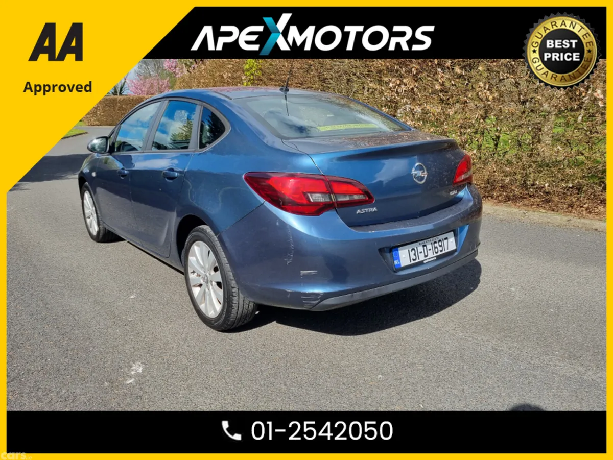 Opel Astra Saloon, Diesel, 2013, Blue