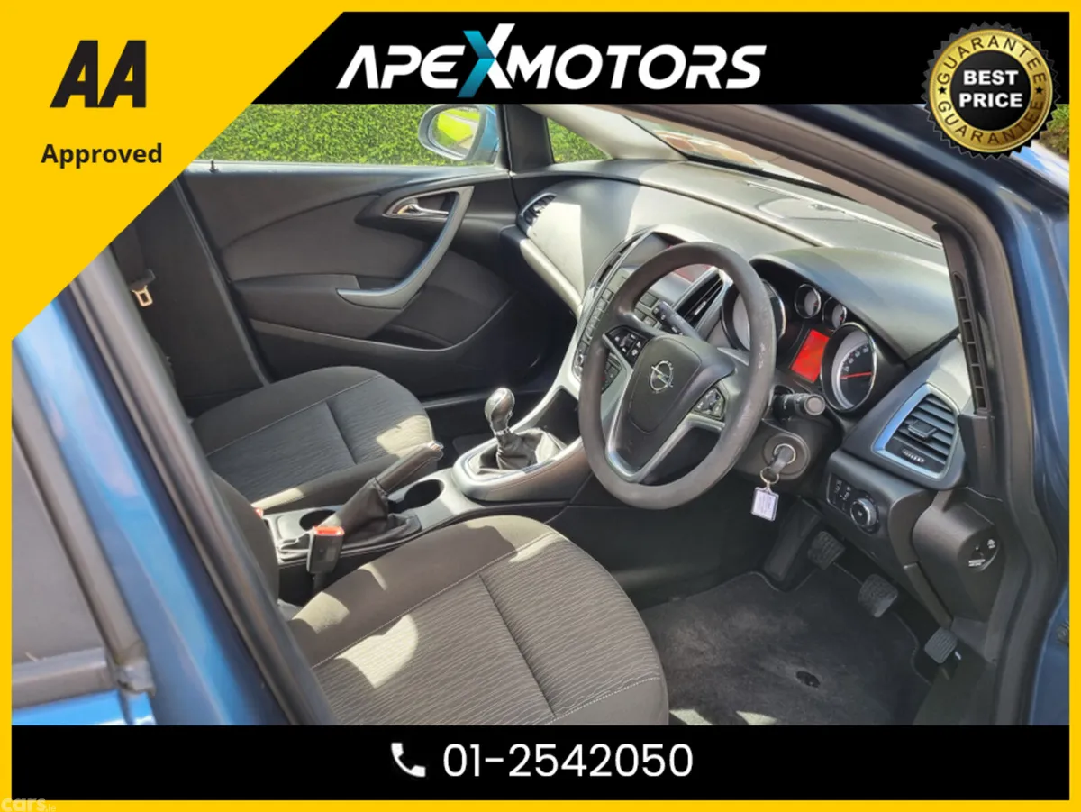 Opel Astra Saloon, Diesel, 2013, Blue