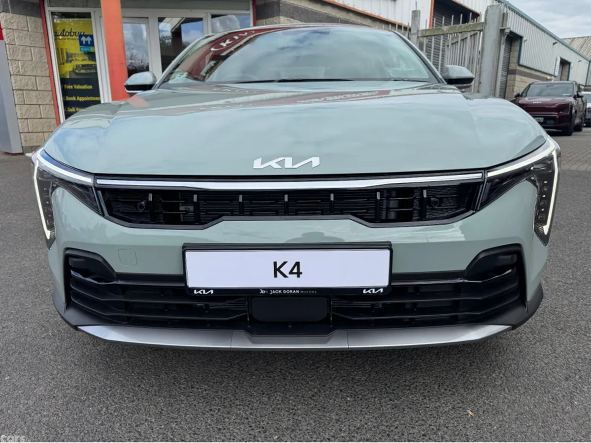 Kia K4 Hatchback, Petrol, 2027, Green