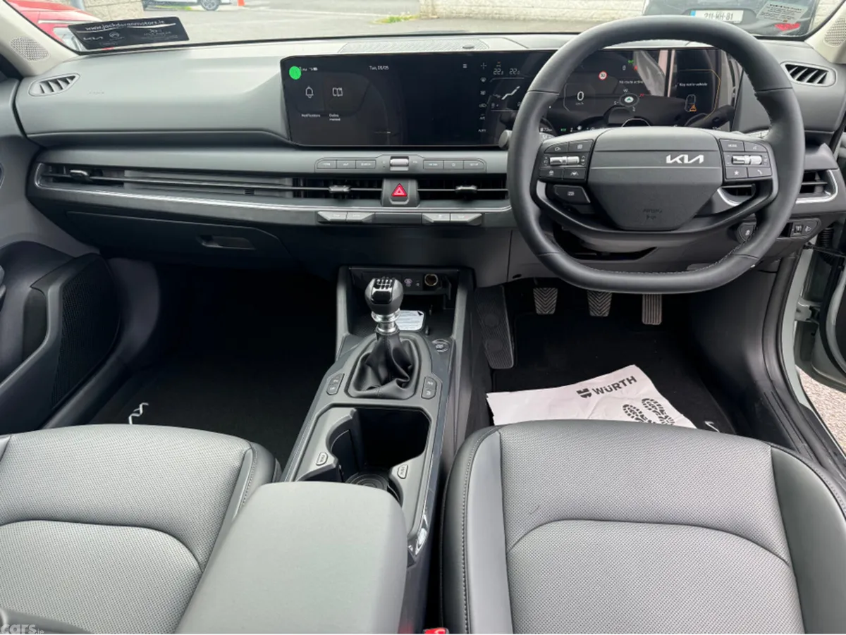 Kia K4 Hatchback, Petrol, 2027, Green