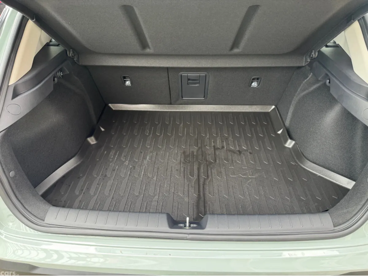 Kia K4 Hatchback, Petrol, 2027, Green