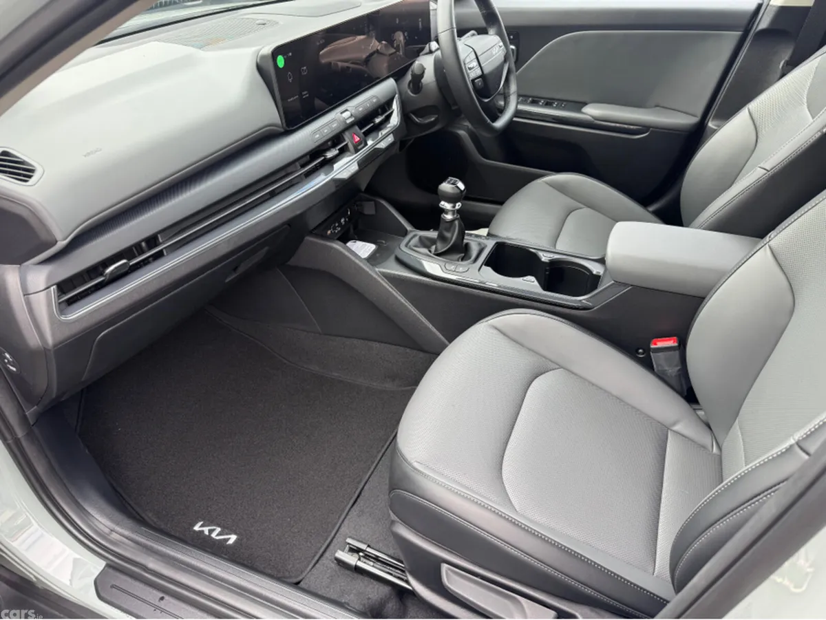Kia K4 Hatchback, Petrol, 2027, Green