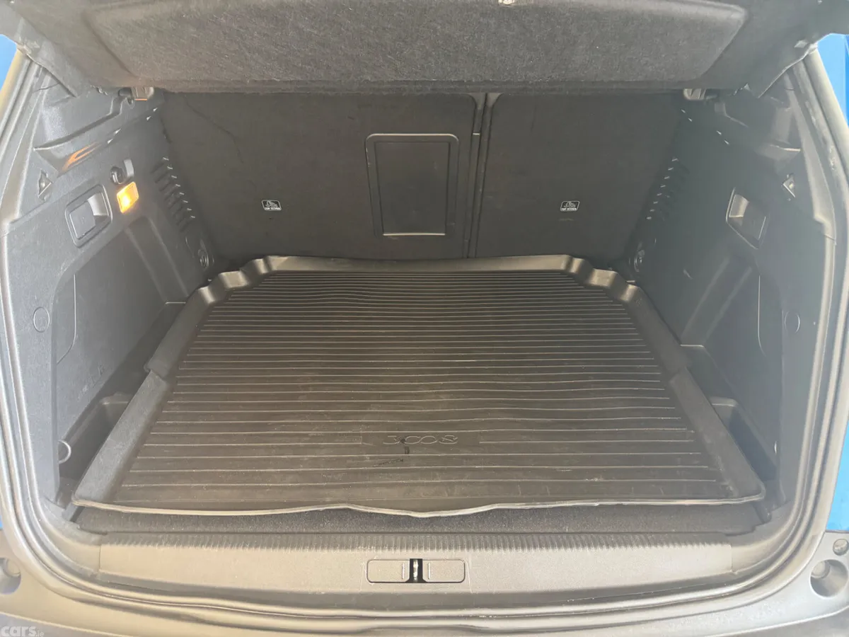 Peugeot 3008 MPV, Diesel, 2022, Blue