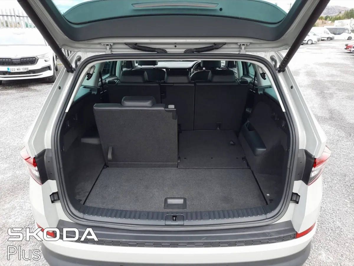 Skoda Kodiaq SUV, Diesel, 2023, Grey