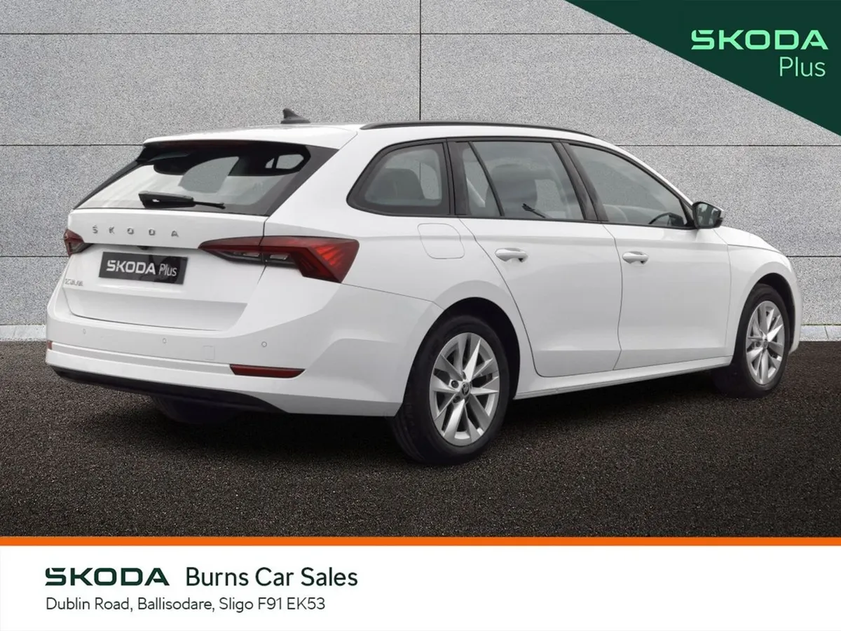 Skoda Octavia Estate, Diesel, 2025, White