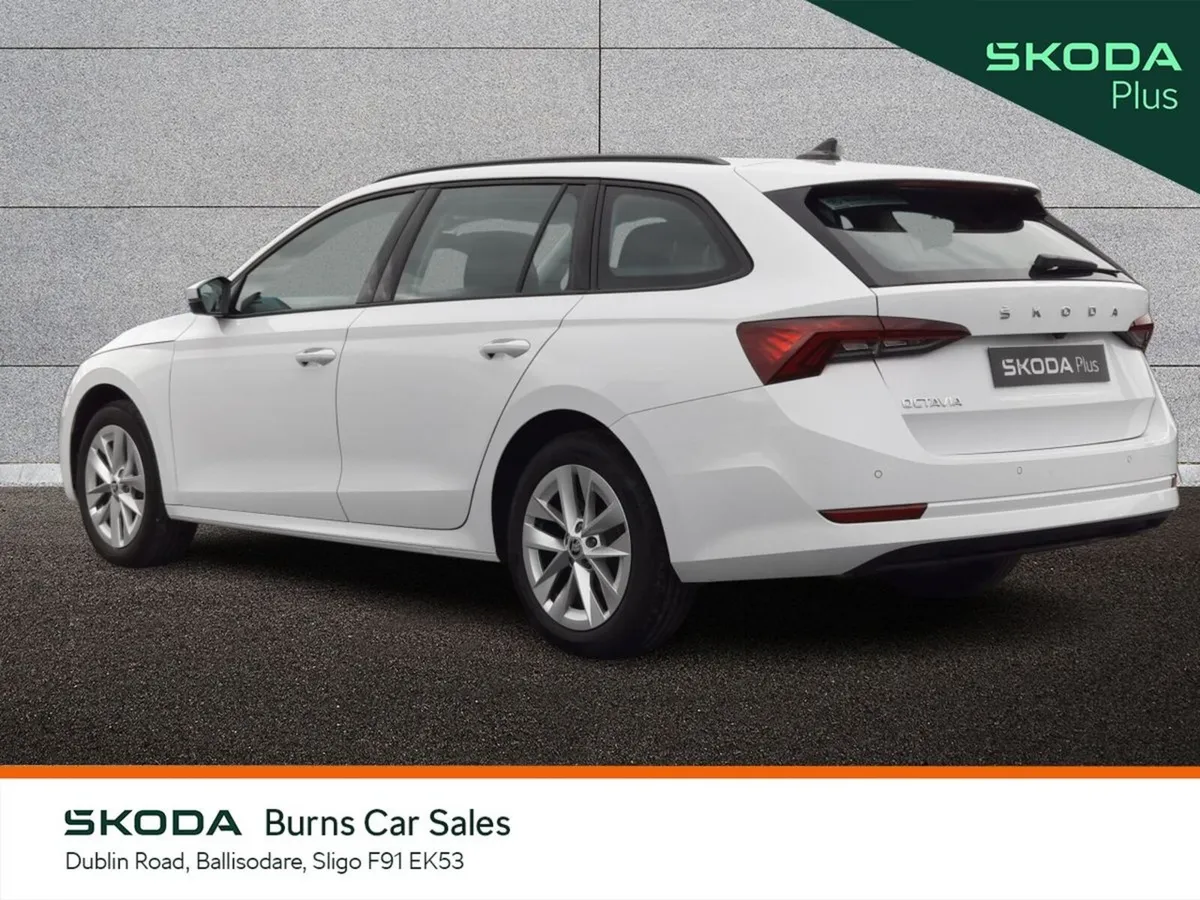 Skoda Octavia Estate, Diesel, 2025, White