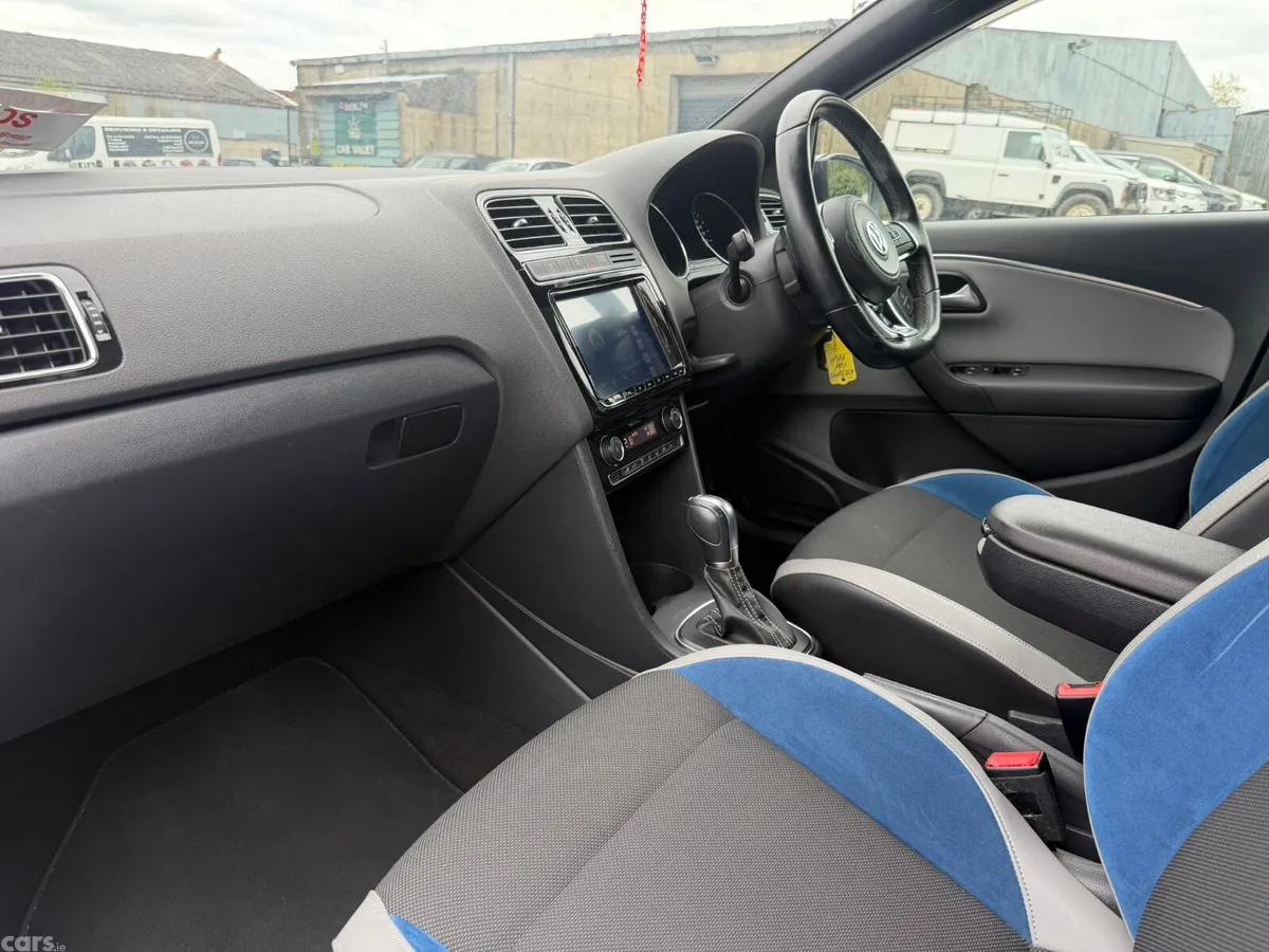 Volkswagen Polo Hatchback, Petrol, 2016, White