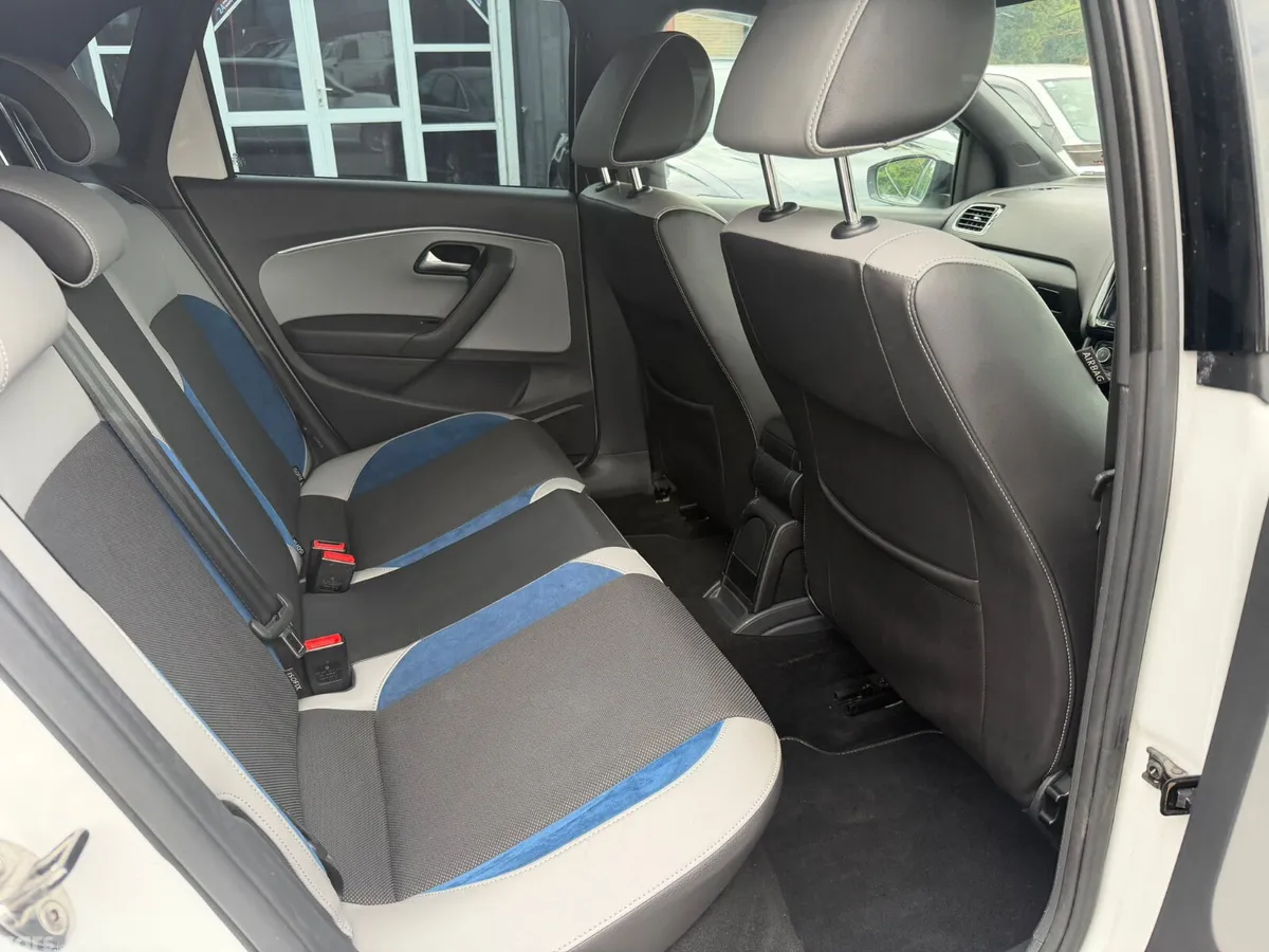 Volkswagen Polo Hatchback, Petrol, 2016, White