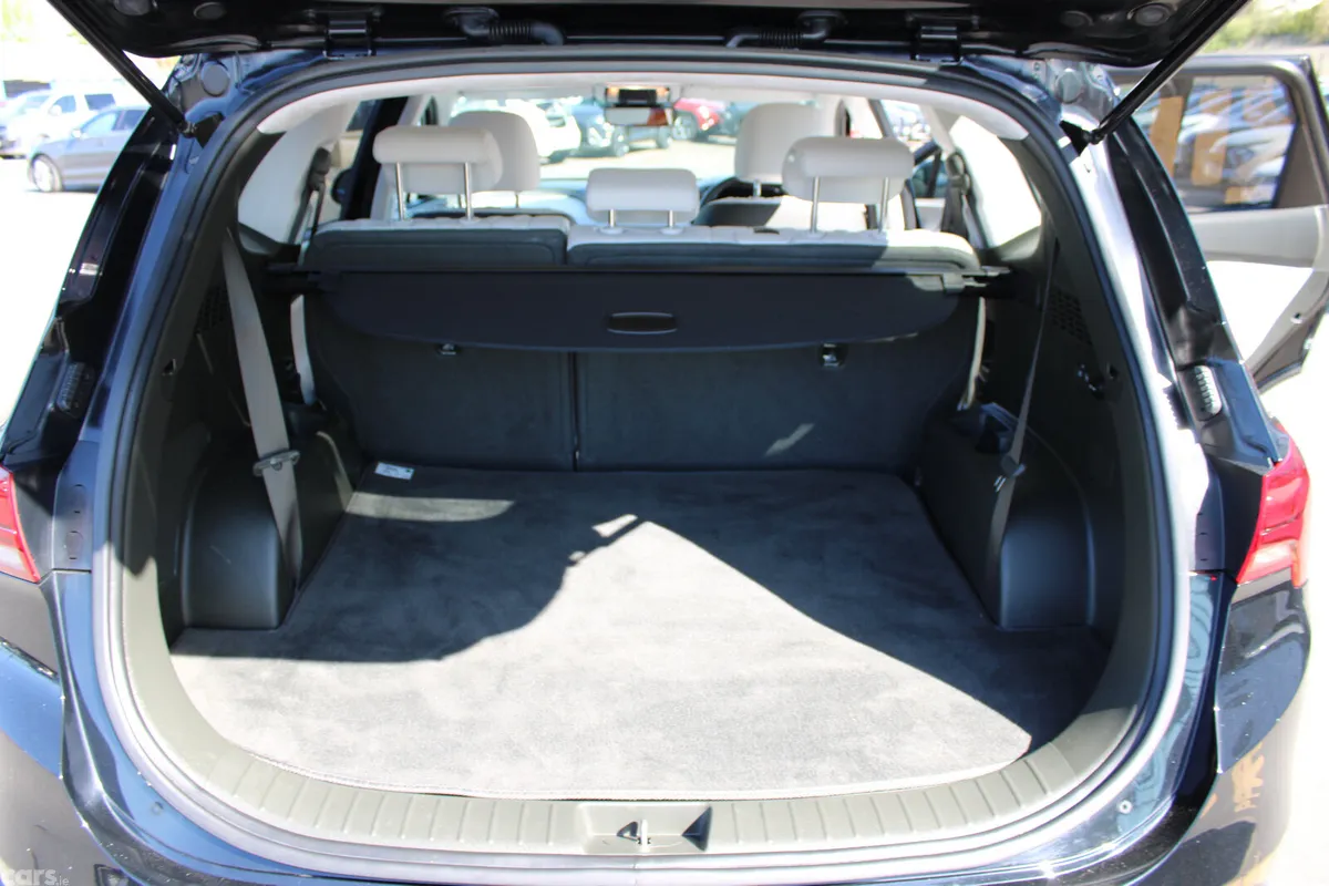 Hyundai Santa Fe SUV, Petrol Plug-in Hybrid, 2023, Black