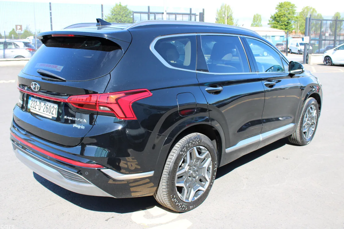 Hyundai Santa Fe SUV, Petrol Plug-in Hybrid, 2023, Black