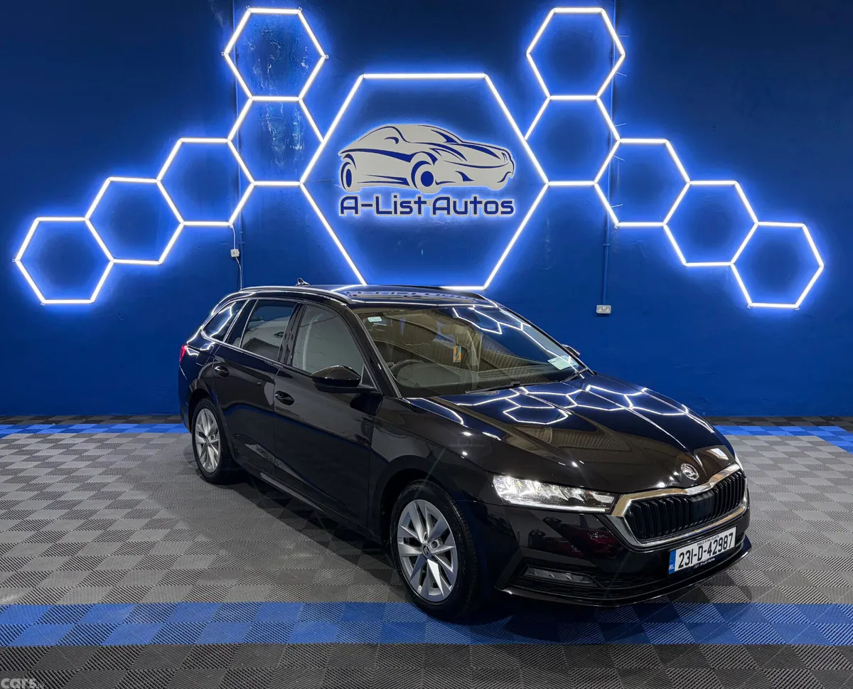 Skoda Octavia Estate, Diesel, 2023, Black
