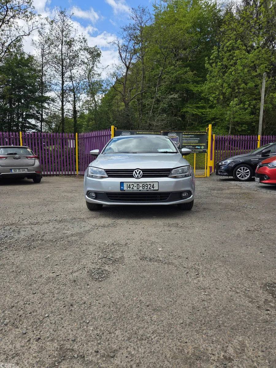 Volkswagen Jetta Saloon, Diesel, 2014, Silver
