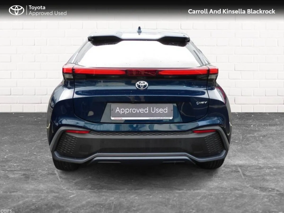 Toyota C-HR SUV, Petrol Hybrid, 2025, Blue