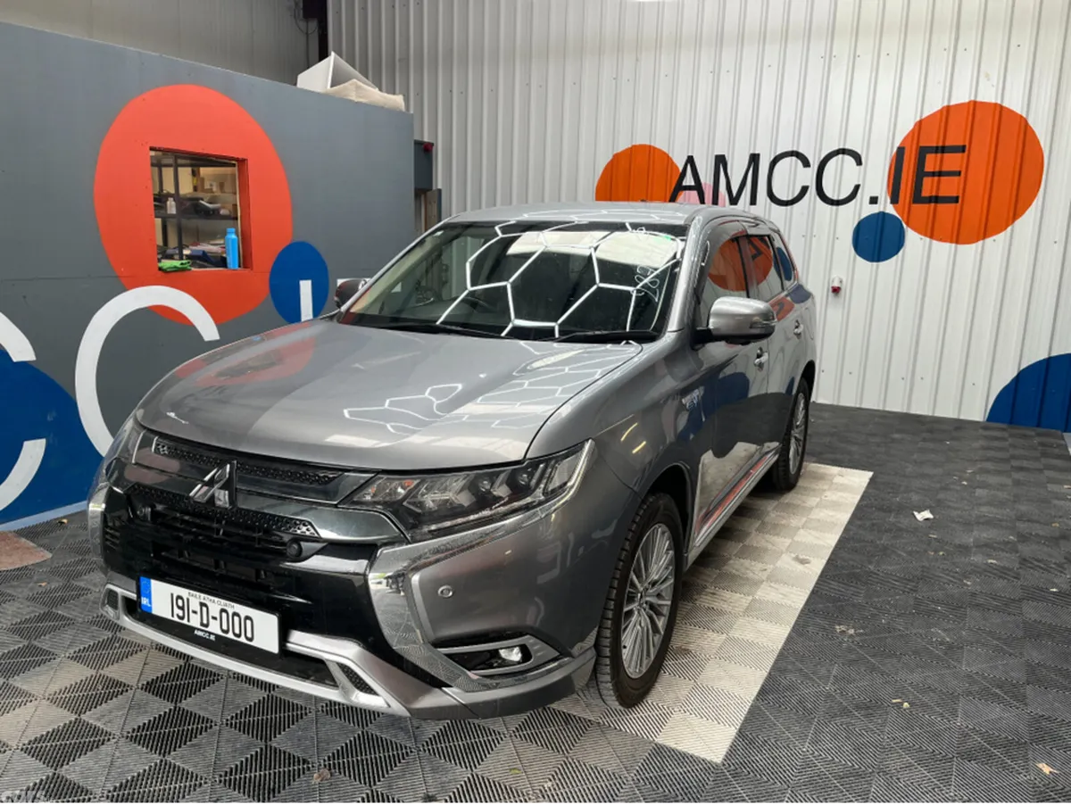 Mitsubishi Outlander SUV, Petrol Plug-in Hybrid, 2019, Grey