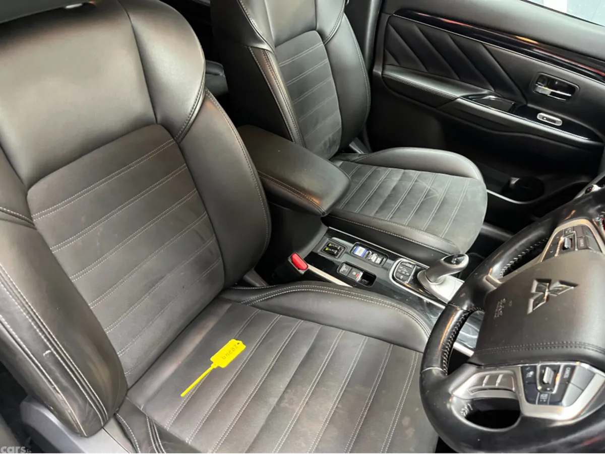 Mitsubishi Outlander SUV, Petrol Plug-in Hybrid, 2019, Grey