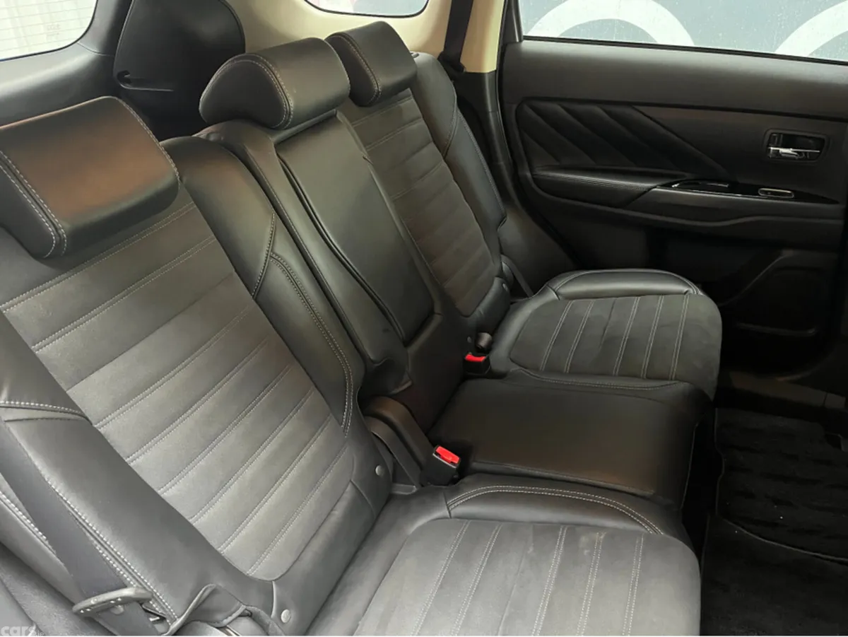 Mitsubishi Outlander SUV, Petrol Plug-in Hybrid, 2019, Grey