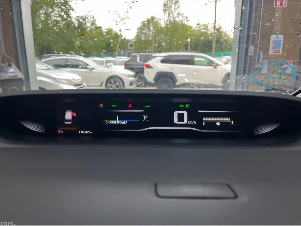 Honda Stepwagon MPV, Petrol Hybrid, 2020, White