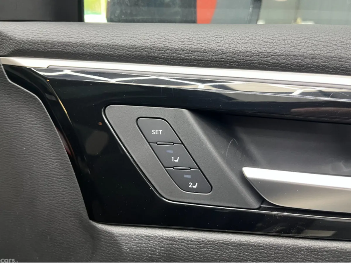 Mitsubishi Outlander SUV, Petrol Plug-in Hybrid, 2024, Grey