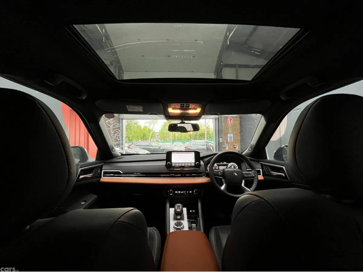 Mitsubishi Outlander SUV, Petrol Plug-in Hybrid, 2024, Grey